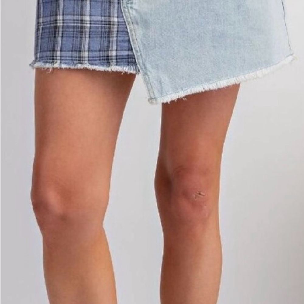 NWT Easel light blue denim mini skirt - Picture 3 of 5